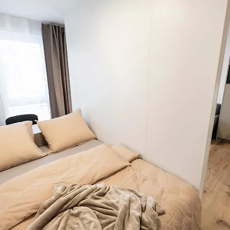 Alure Residences 5 & 24h Self Check-in, Private Parking In Front Of The Building Included, New Building, The Building Has Its Own Park With A And Outdoor Fitness, Children's Playground, Center Banska Bystrica