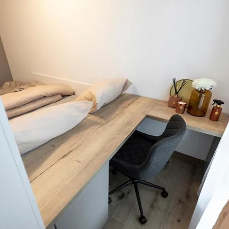 Alure Residences 5 & 24h Self Check-in, Private Parking In Front Of The Building Included, New Building, The Building Has Its Own Park With A And Outdoor Fitness, Children's Playground, Center Apartman *