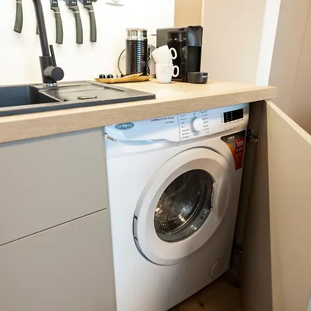 Alure Residences 5 & 24h Self Check-in, Private Parking In Front Of The Building Included, New Building, The Building Has Its Own Park With A And Outdoor Fitness, Children's Playground, Center Apartament Bańska Bystrzyca