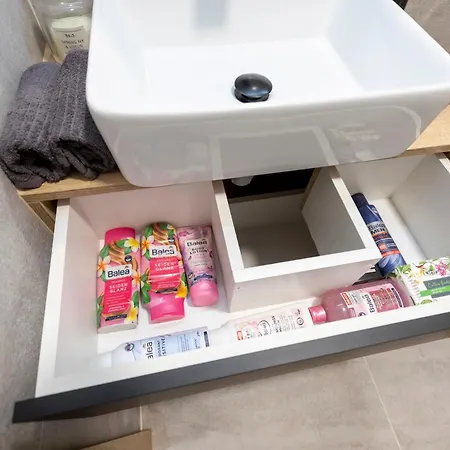 Alure Residences 5 & 24h Self Check-in, Private Parking In Front Of The Building Included, New Building, The Building Has Its Own Park With A And Outdoor Fitness, Children's Playground, Center