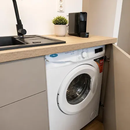 Alure Residences 5 & 24h Self Check-in, Private Parking In Front Of The Building Included, New Building, The Building Has Its Own Park With A And Outdoor Fitness, Children's Playground, Center * Banská Bystrica